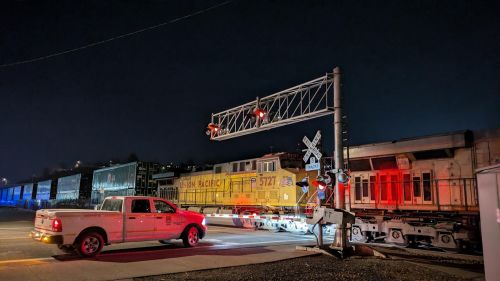 Train strikes, kills one in Pendleton